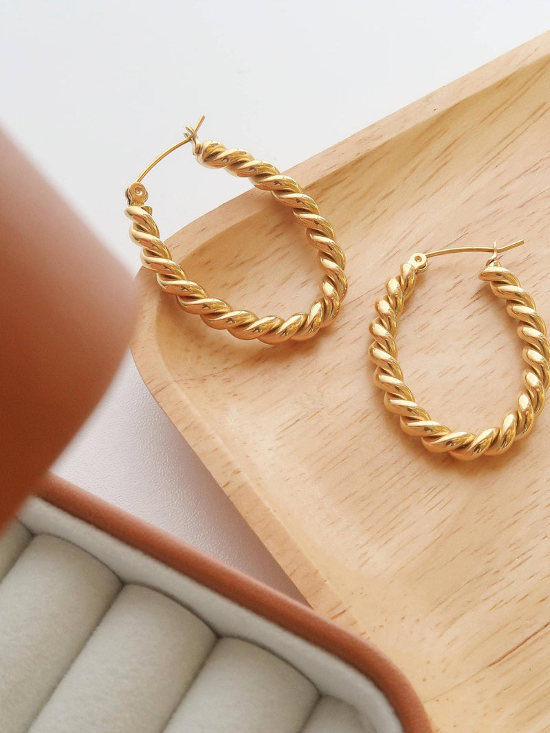 Brook Gold Non - Tarnish Braided Hoop Earring - Flânerie by MAIQ - Terra Cotta Gorge Co.
