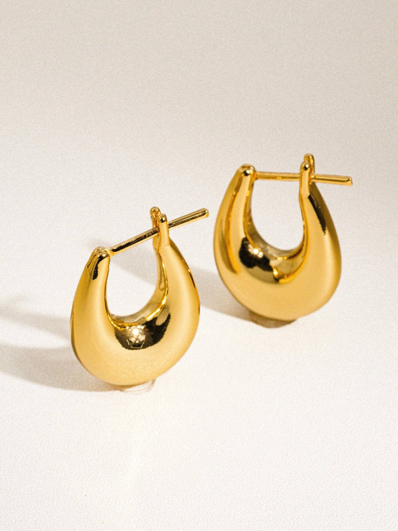 Quinn 18K Classic Droplet Hoop Earring - Flânerie by MAIQ - Terra Cotta Gorge Co.