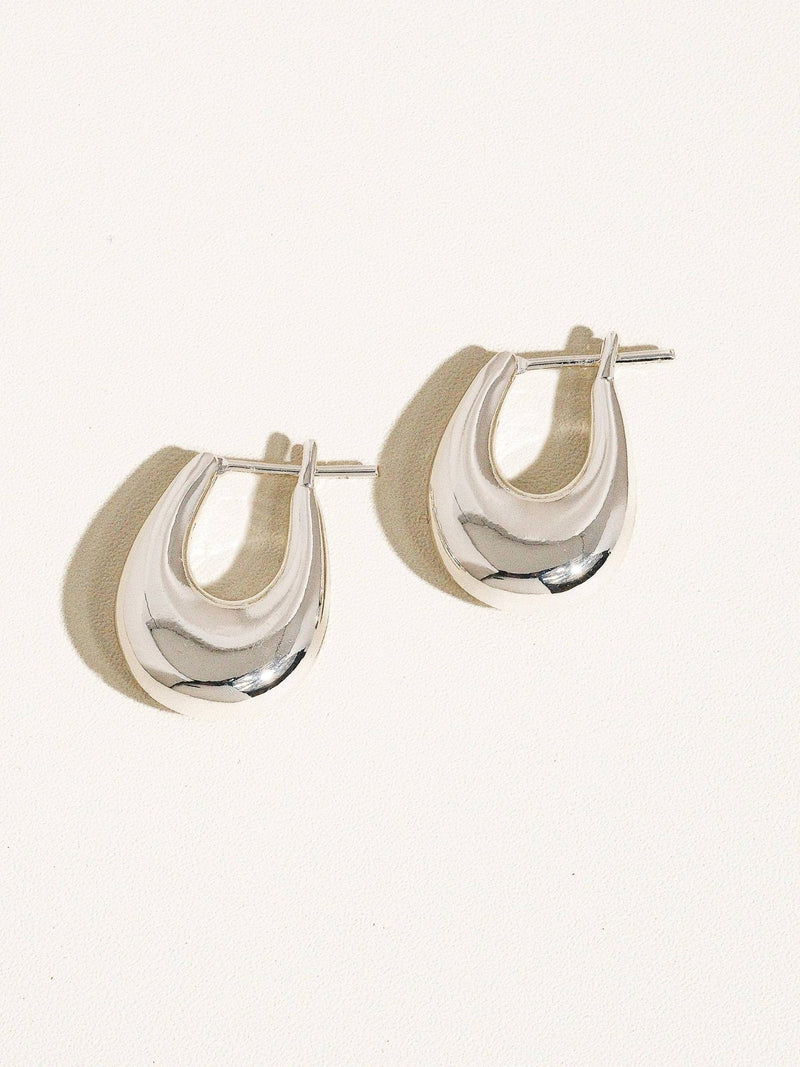 Quinn 18K Classic Droplet Hoop Earring - Flânerie by MAIQ - Terra Cotta Gorge Co.