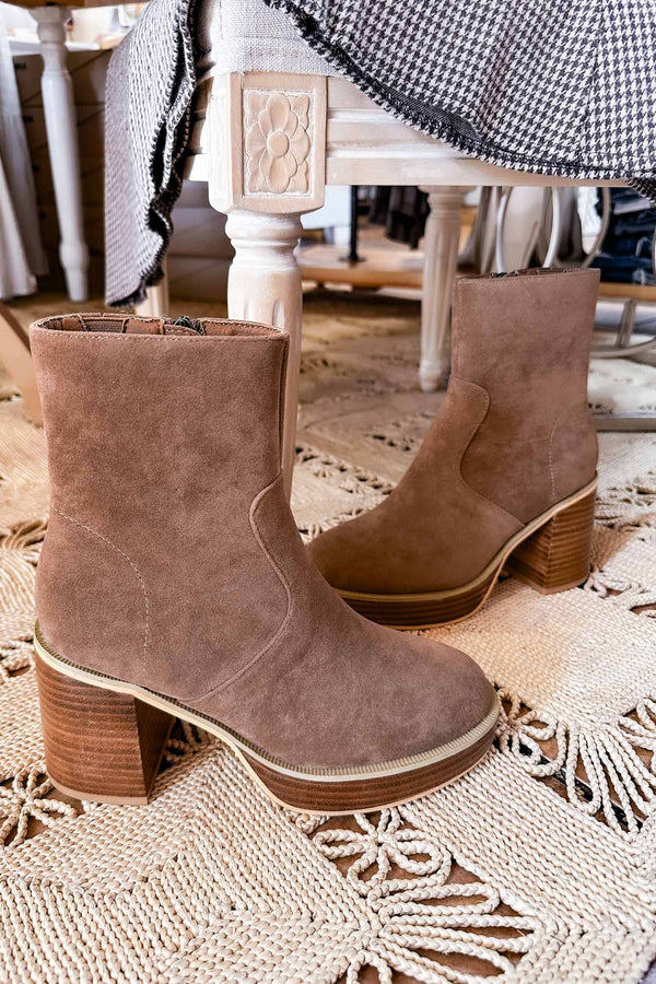 Alexandra Brown Platform Ankle Boots - Oasis Society - Terra Cotta Gorge Co.