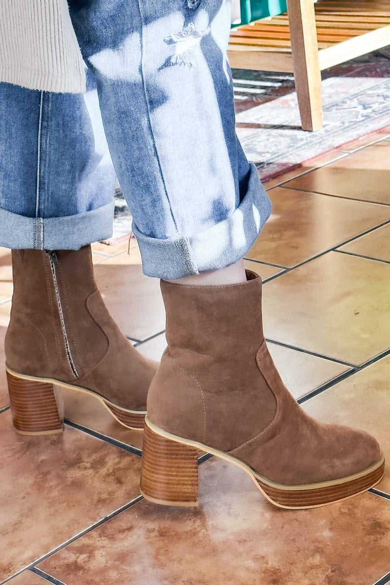 Alexandra Brown Platform Ankle Boots - Oasis Society - Terra Cotta Gorge Co.