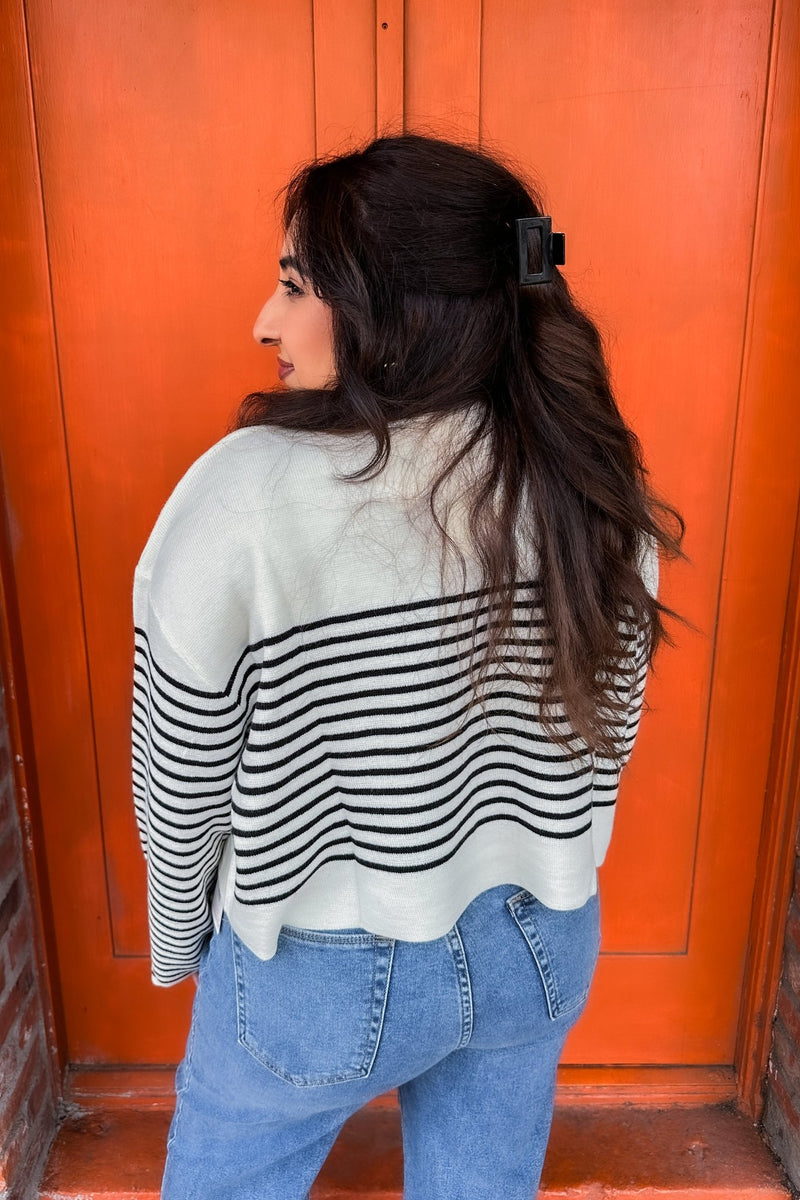 Black & White Stripped Sweater - Miou Muse - Terra Cotta Gorge Co.